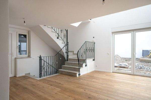 Wohnbereich zum Wohlfühlen mit Treppe