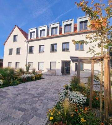 Gebäudeansicht Straßenseite