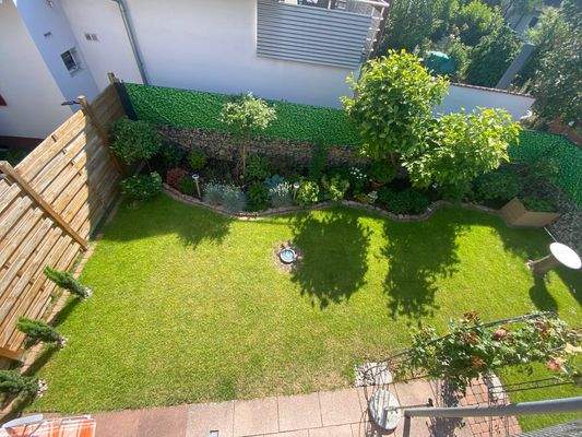 Blick in den Garten re.