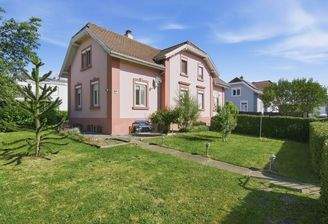 Doppelhaushälfte mit Vordergarten