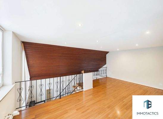 Galerie Maisonettewohnung (KI-generiert)