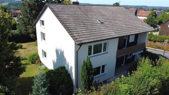 Luft, Südwestansicht Gebäude.jpg