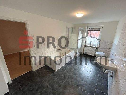 Badezimmer im Erdgeschoss