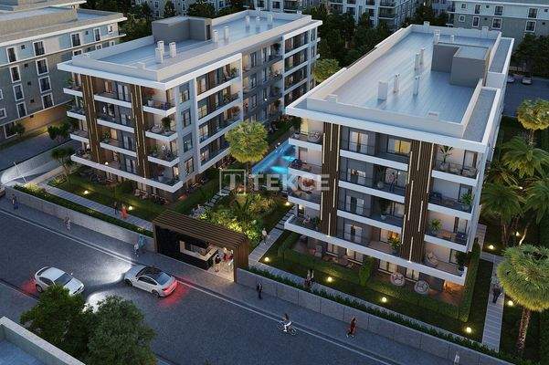 Apartments in a Complex with a Pool Near the Sea in İzmir Karşıyaka
