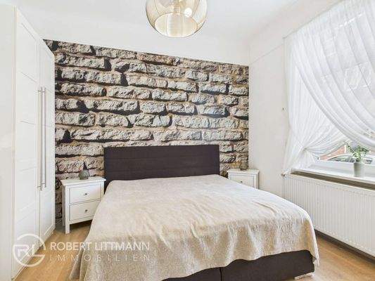 CAM04259G0-PR0083-STILL004