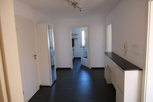 Flur / Diele Blick zur Küche