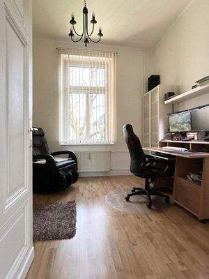 Arbeitszimmer 1.OG.jpg