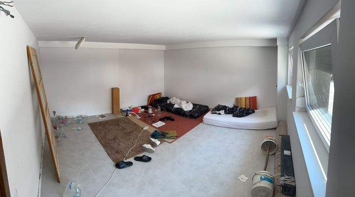 12) Zimmer Einliegerwohnung Keller