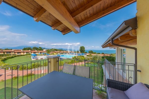 Terrasse mit seeblick