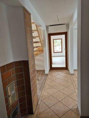 Hauseingang Richtung Wintergarten