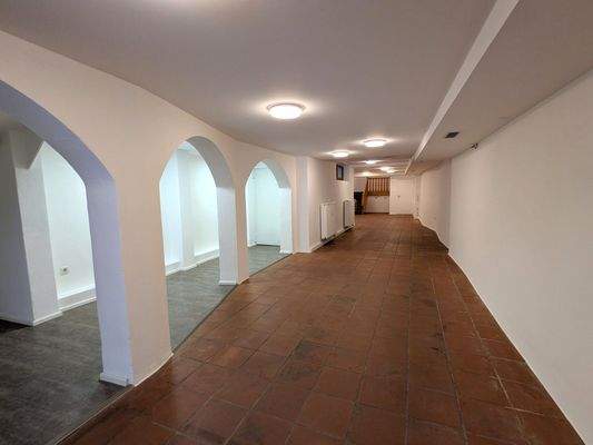 Großer Raum im Erdgeschoss