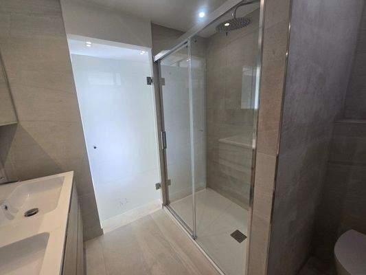 0010 En suite principal