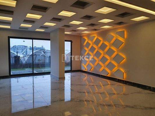 Ready-to-move Apartments with Sea and City Views in Alanya Mahmutlar