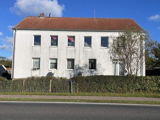 3 Haus 2 Straßenansicht