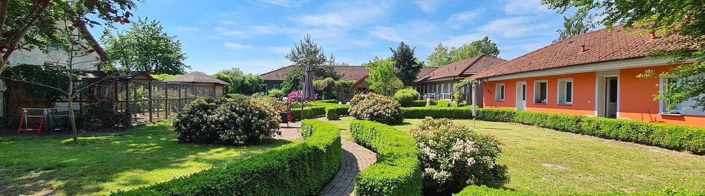 Hof Wiesengrund DAHLER Rostock | Rügen