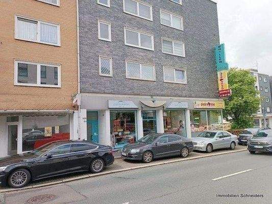 Nachbarschaft rechts