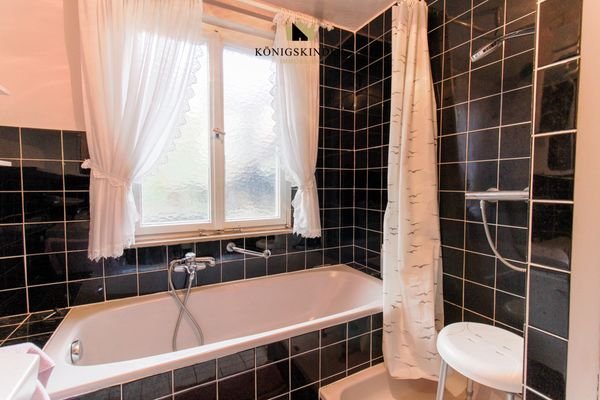 Badezimmer EG