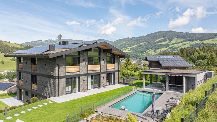 KITZIMMO-Luxusvilla mit Freizeitwohnsitz kaufen - Immobilien Kirchberg in Tirol.