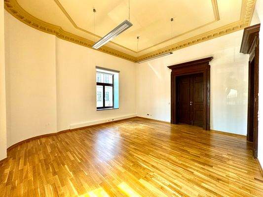 Eckbüro (Erdgeschoss)