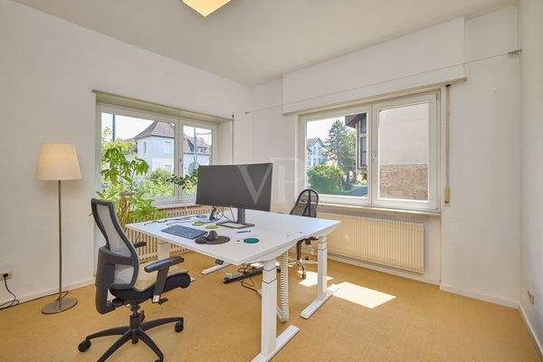 Zimmer 1 Geschäftsräume