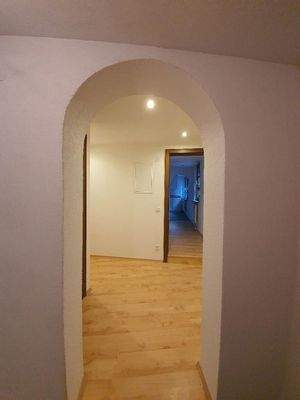 Flur mit Waschmaschinenraum