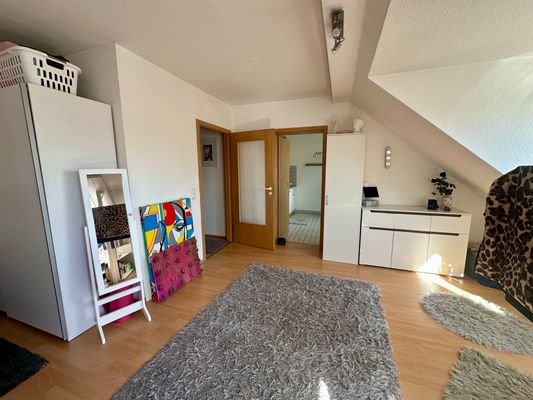 Wohn-/Schlafzimmer