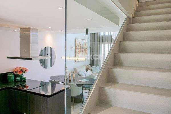 Elegant Semi-Detached Golf Villas with Pools in Algorfa