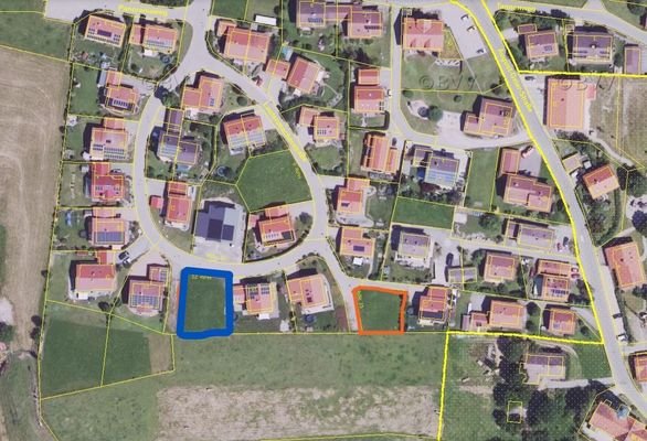 blau 616 m², orange 423 m²