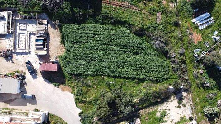 Kreta, Chorafakia: Grundstück mit Meerblick in Akrotiri zu verkaufen