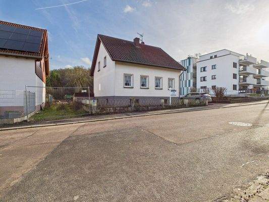 CAM04303G0-PR0097-STILL002