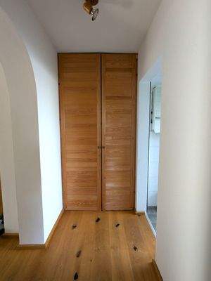 Praktischer Einbauschrank