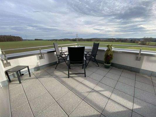 ... mit einmaligem und unverbaubarem Fernblick