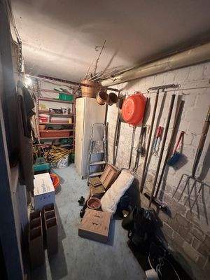 Kellerraum für Gartenwerkzeuge 
