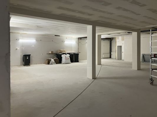 hinterer Bereich, WC-Anlage hinten links möglich