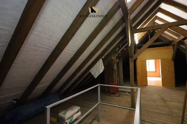 Darüber der ausbaufähige...