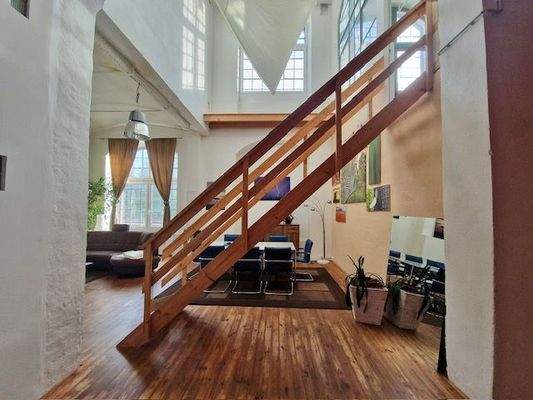 Treppe und Essbereich 