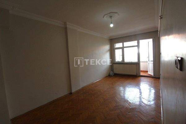Duplex 5 Bedroom Apartment 1.3 Km to Metro in Eyüpsultan