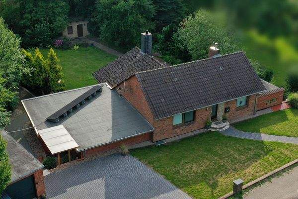 Hausansicht Luftaufnahme