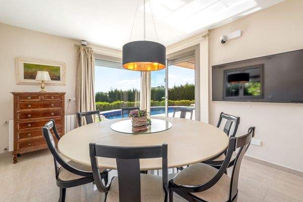 Großzügiger Essbereich