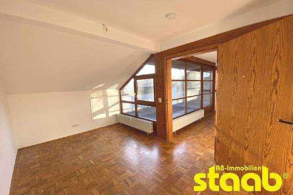 Kinder-/Arbeitszimmer