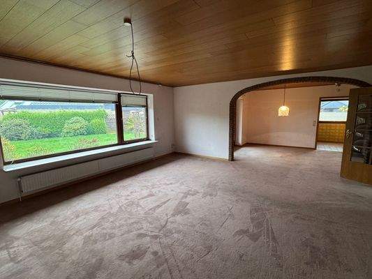 WOHN- UND ESSBEREICH 