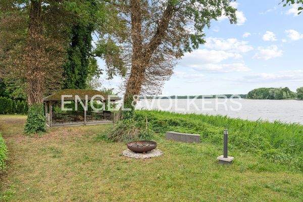 Gated Community exklusiver Wasserzugang