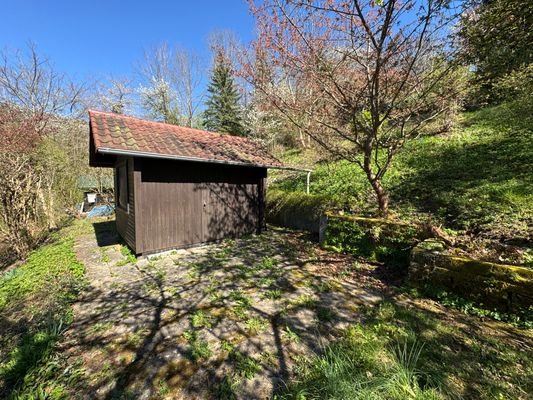 Gartenhaus mit Sitzplatz