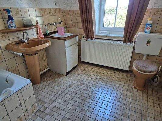 Bad / 2. Obergeschoss links