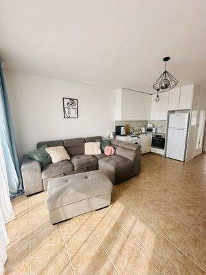 Wohnzimmer mit Küche
