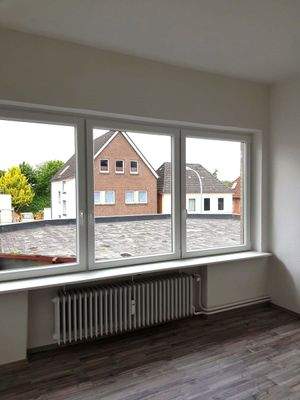 WE 1.OG mitte zur Straße - nach Sanierung