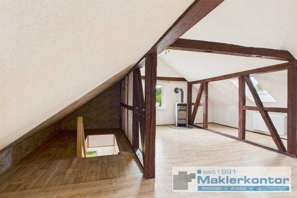 Dachgeschoss/Wohnbereich mit Kamin