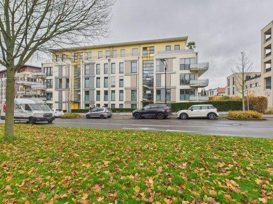 CAM01223G0-PR0169-STILL042