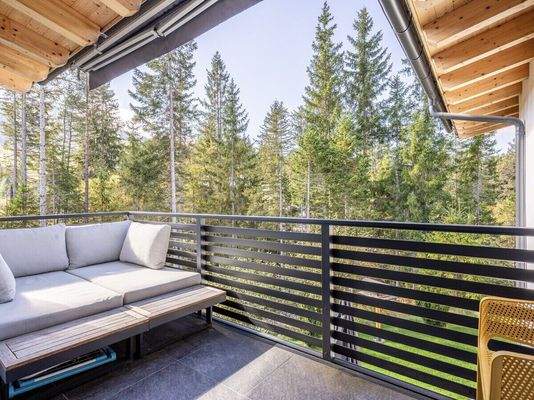 Südwestbalkon, erreichbar über das Kinder- bzw. Arbeitszimmer