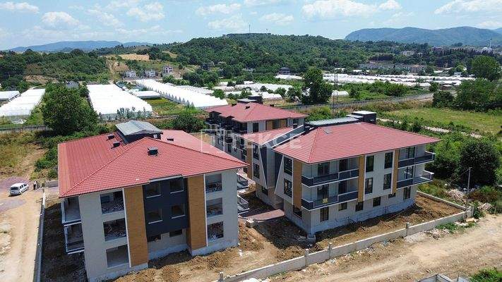 Apartments in a Complex Close to Daily Amenities in Yalova
